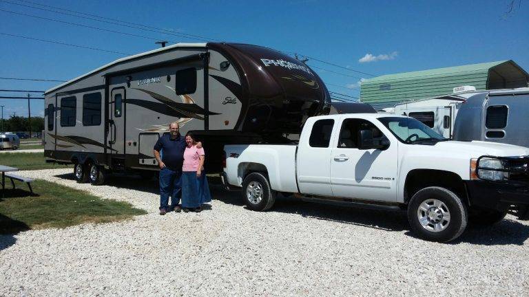 New Owners of a Shasta Phoenix 5th Wheel from Camper Clinic 2